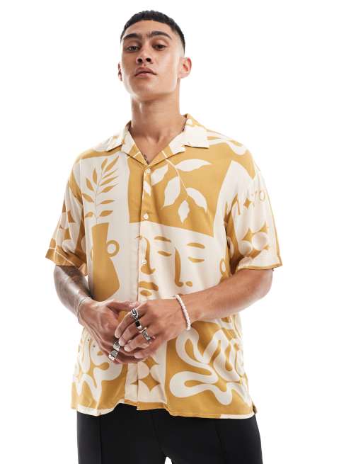 Jack & Jones - Oversized sennepsfarvet skjorte med reverskrave og blomsterprint
