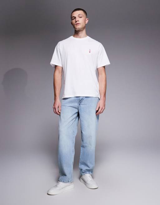 Jack & Jones oversized T-shirt with ace of hearts backprint in cream, 2 of 5