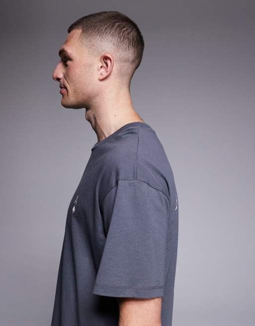 Jack & Jones oversized t-shirt with ace of spades back print in washed grey, 3 of 5
