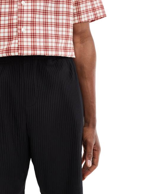 Jack & Jones – Plissee-Shorts in Schwarz, 2 von 5
