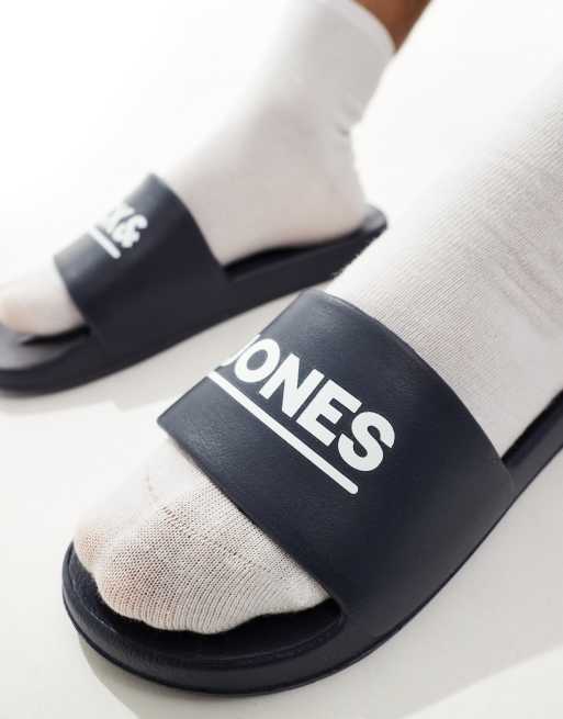 Jack & Jones pool sliders in navy, 3 of 4