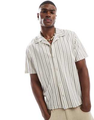 Jack & Jones Premium - Chemise à rayures avec col à revers - Crème et bleu marine