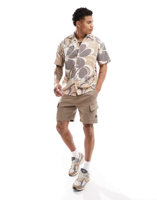 Jack & Jones Premium cotton revere collar shirt in brown retro floral , 2 of 4