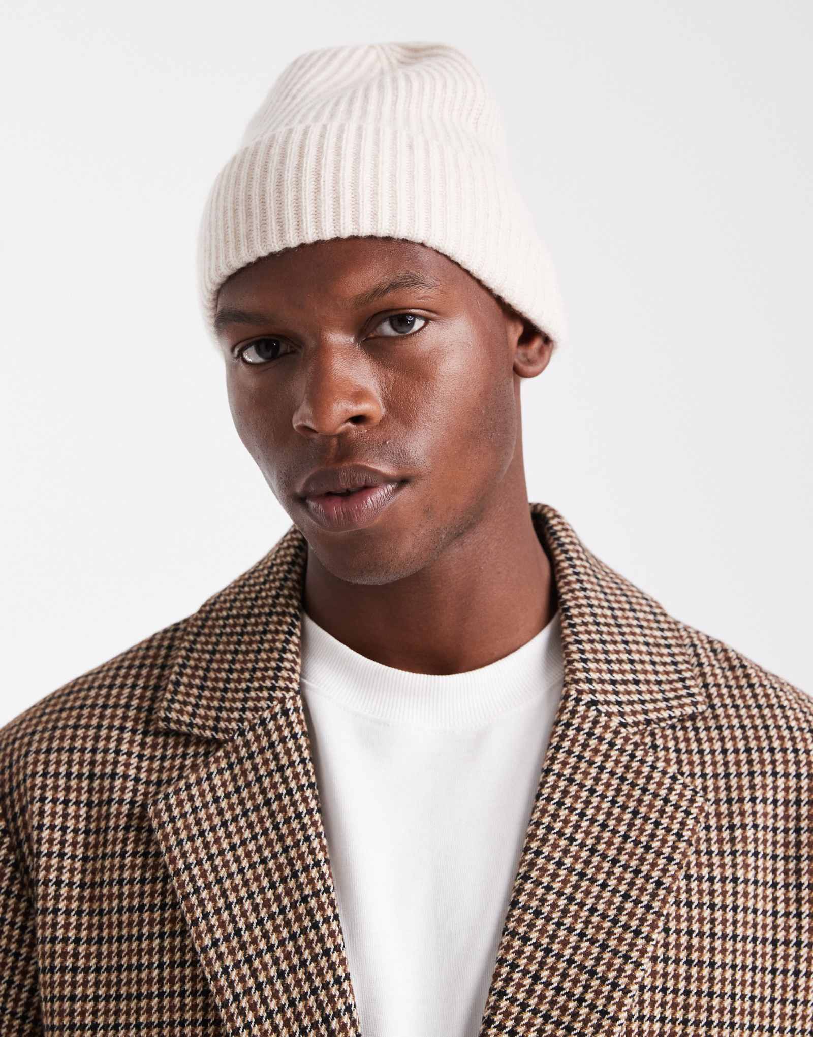 Шапочка из премиальной полушерстяной ткани Jack &Jones бежевого цвета