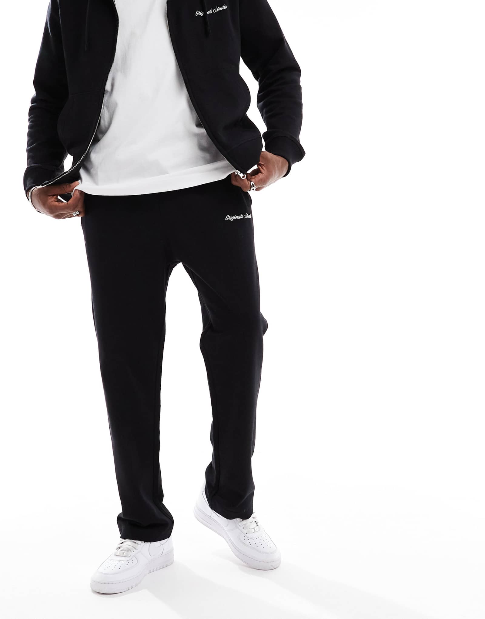 Спортивные брюки свободного покроя Jack &Jones черного цвета