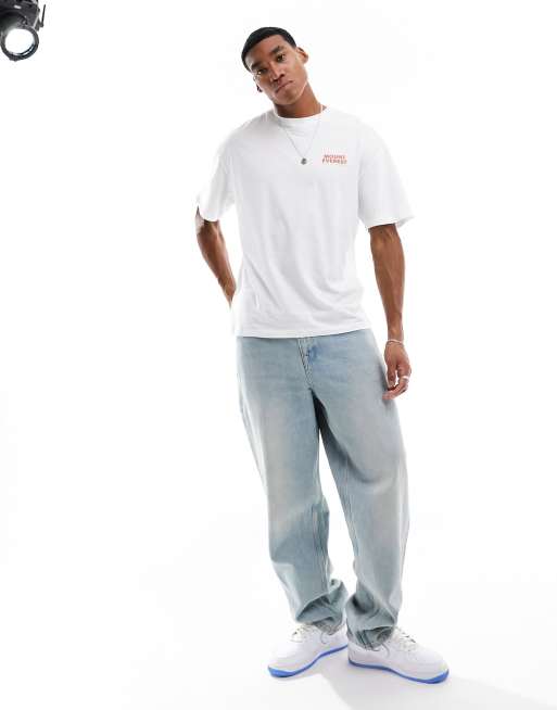 Jack & Jones relaxed fit t-shirt with Everest back print in white, 3 of 4