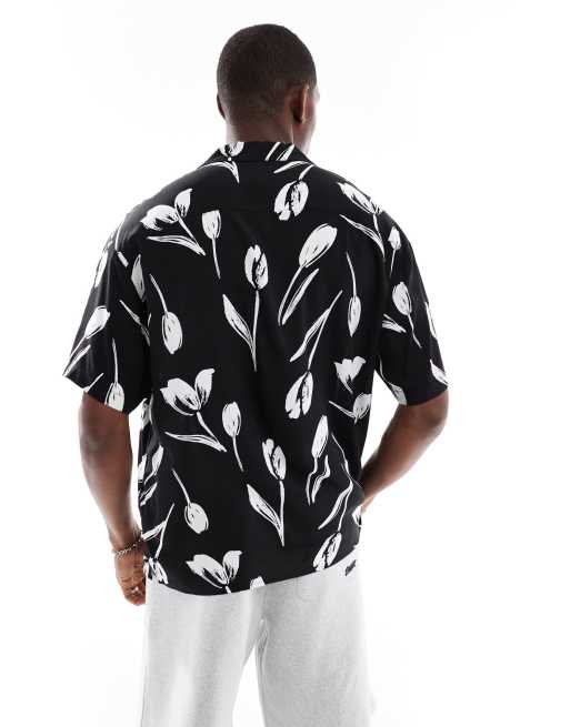 Jack & Jones revere collar floral print shirt sleeve shirt in black
