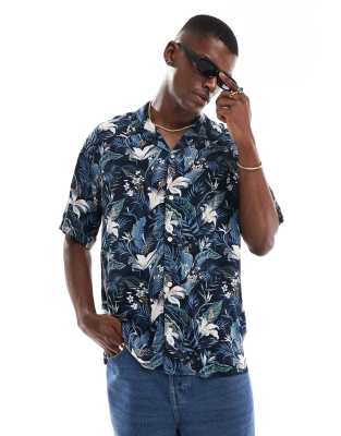 revere collar tropical print short sleeve shirt in navy