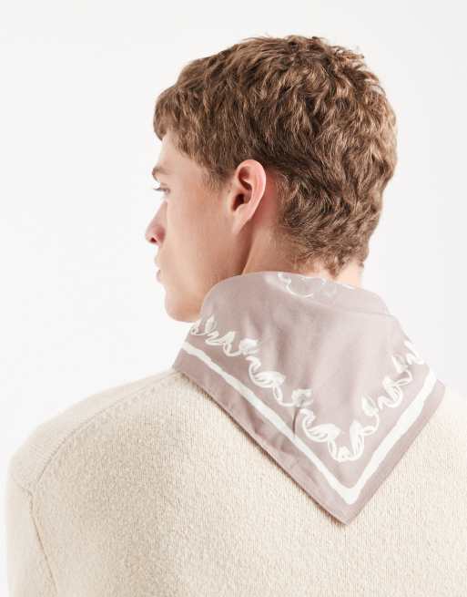 Jack & Jones - Sjaal met bandanaprint in beige, 2 van 3