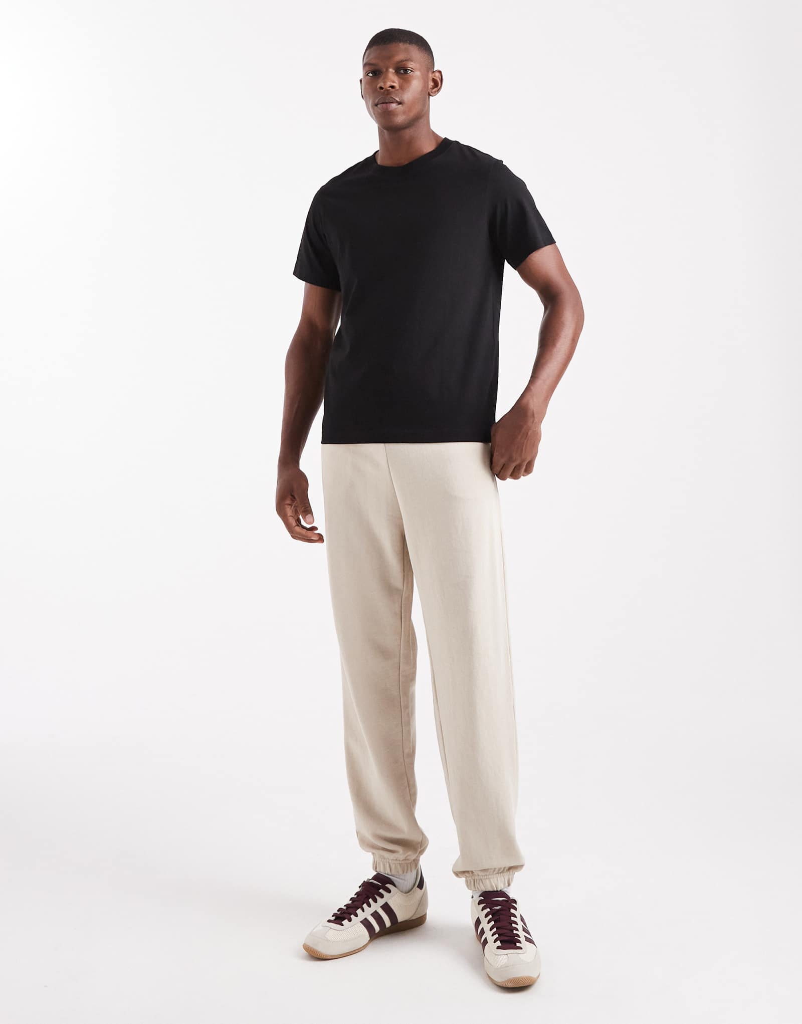 Спортивные брюки Jack &Jones slim fit бежевого цвета