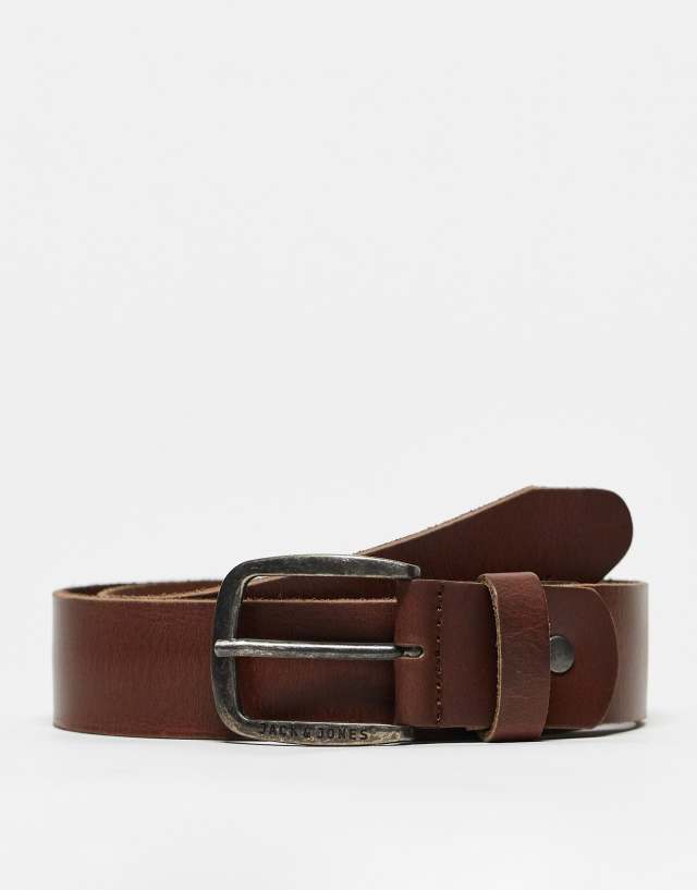 Jack & Jones smooth leather belt with logo buckle in dark brown