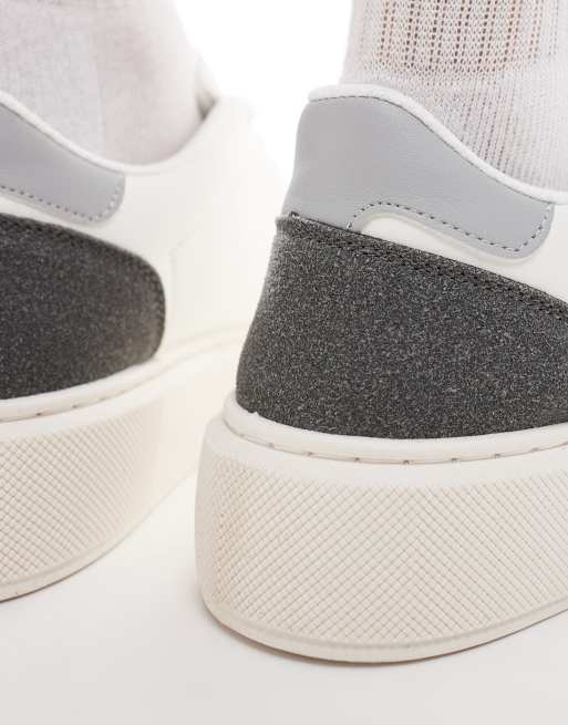 Jack & Jones – Sneaker aus Wildledermix in Weiß mit Grau, 2 von 5