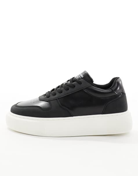 Jack & Jones – Sneaker in Schwarz mit kontrastierender dicker Sohle - view 1