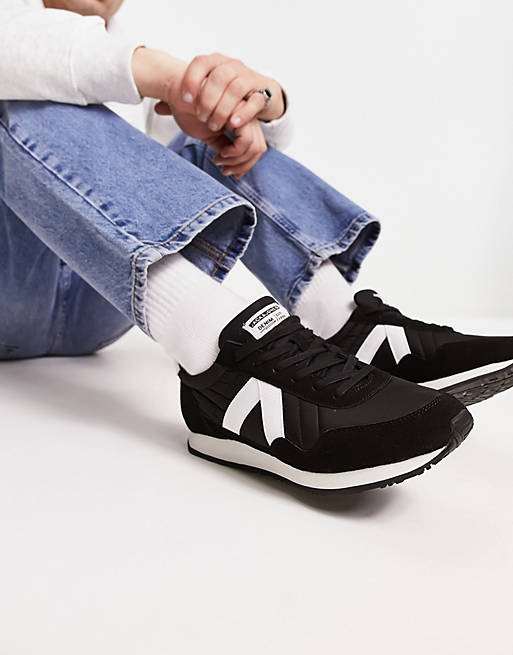Sneakers da running nere in stile rétro con suola a contrasto Asos Uomo Sport & Swimwear Abbigliamento sportivo Scarpe sportive 