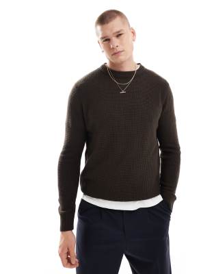 Jack & Jones – Strukturierter Pullover in Braun mit Rundhalsausschnitt