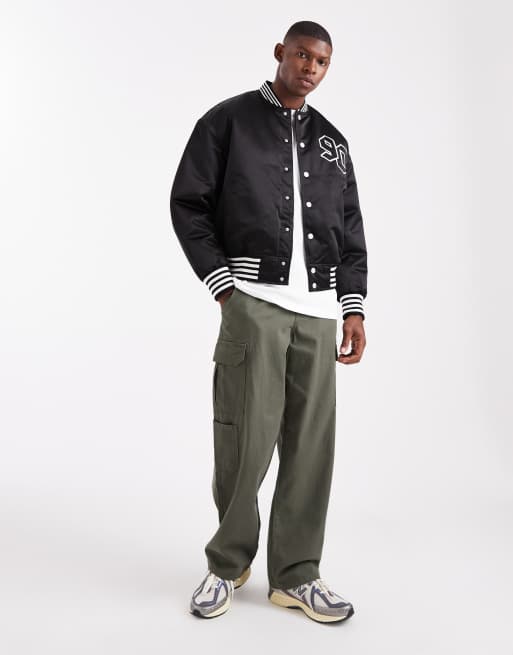 Jack & Jones – Svart bomberjacka i collegestil, 2 av 5
