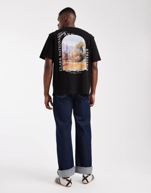 Jack & Jones – Svart t-shirt i oversize med landskapstryck baktill, 2 av 5