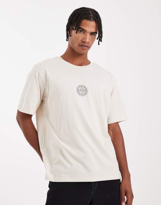 Jack & Jones – T-Shirt in Beige mit Himmelskörperprint am Rücken, 3 von 5