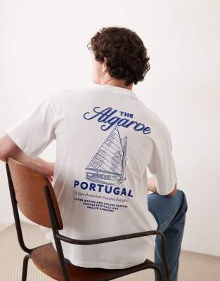T-Shirt in Weiß mit „Algarve"-Rückenprint in Blau Weiß L