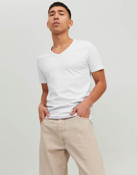 Jack & Jones – T-Shirt in Weiß mit V-Ausschnitt - view 1