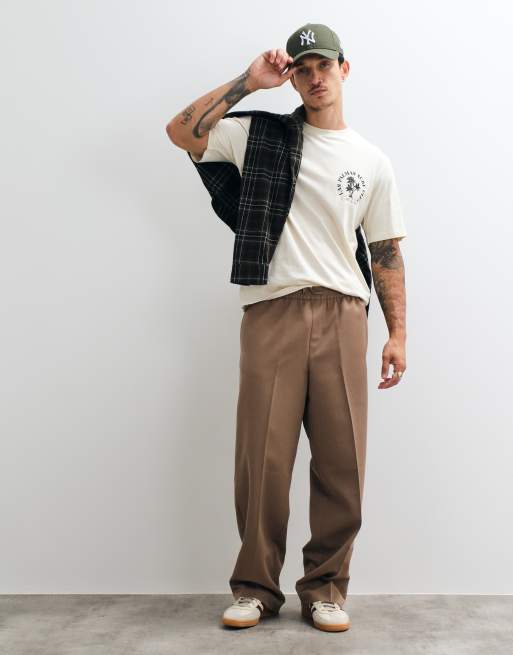 Jack & Jones T-shirt med palmetryksprint på ryggen i beige, 3 af 5