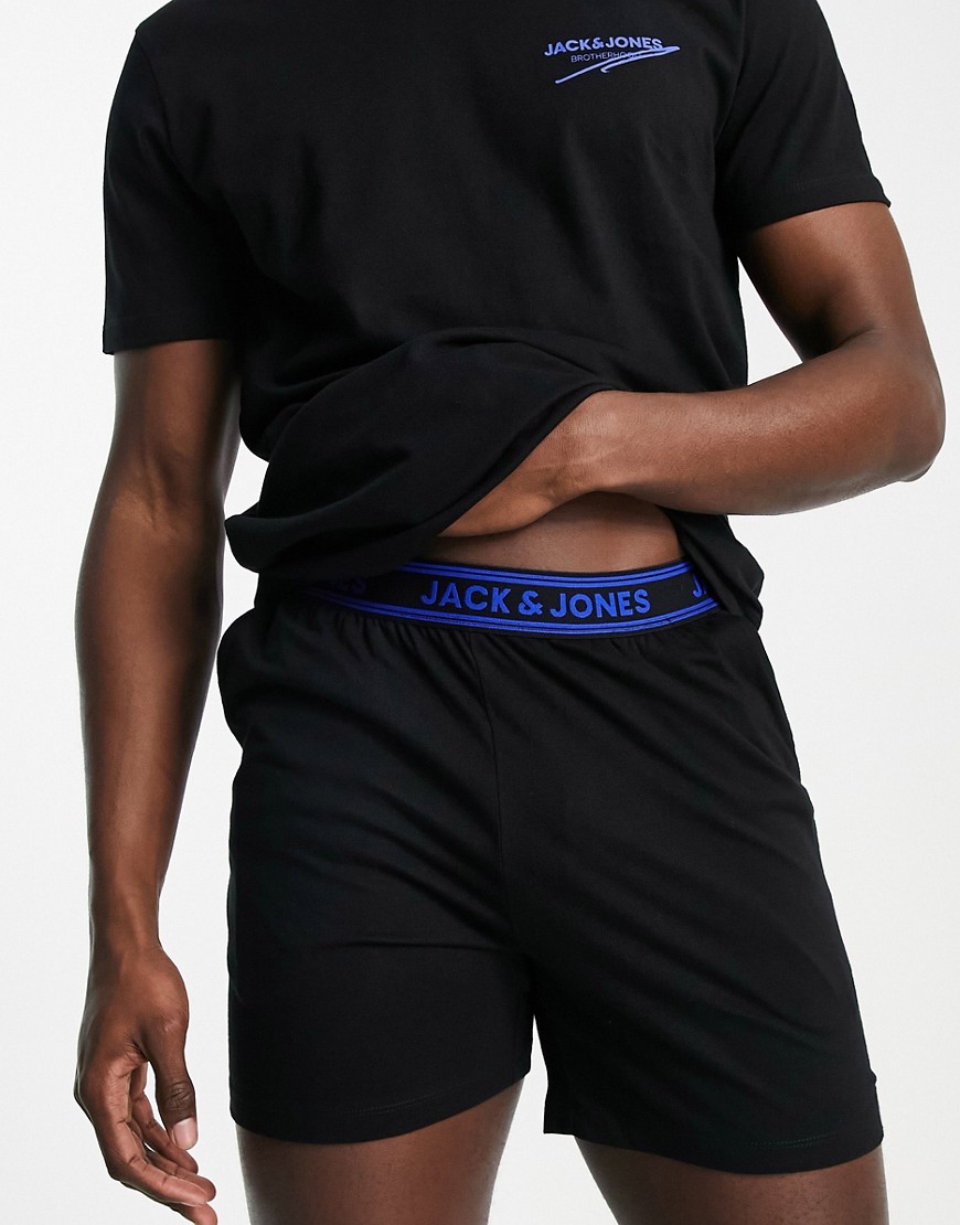 Jack & Jones T-shirt & shorts lounge set in black