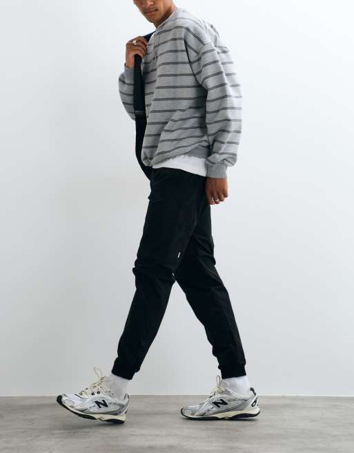 Jack & Jones techniczne spodnie cargo z mankietami w czerni, 3 z 5