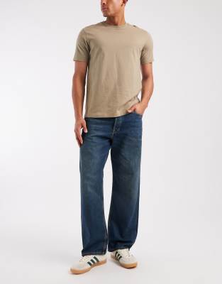 Jack & Jones Ted loose leg straight jeans in mid blue