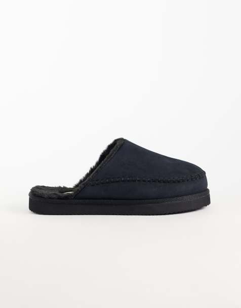 Jack & Jones teddy lined slip on slipper in black - view 1