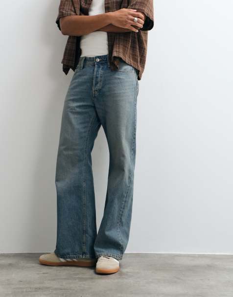 Jack & Jones Toby flare jeans in washed light blue - view 1
