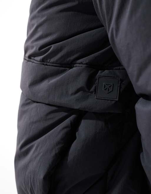 Jack & Jones – Wattierter Mantel in Schwarz mit Kapuze und Taschen, 3 von 4