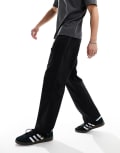 [Jack & Jones] Jack & Jones wide fit worker chinos in black W33 L32 Black