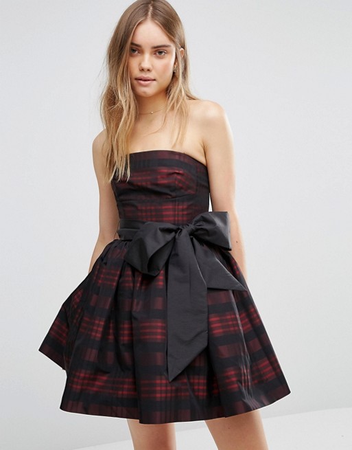 https://images.asos-media.com/products/jack-wills-christmas-check-bandeau-bow-dress/7324673-1-checkjacquard?$XXL$&wid=513&fit=constrain