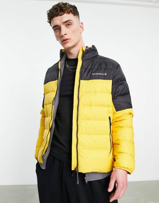 Jack wolfskin black discount and yellow jacket