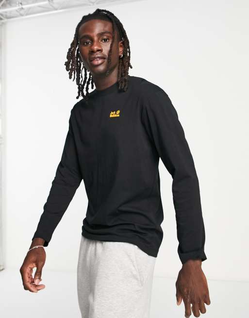Jack Wolfskin Essential chest logo long sleeve t-shirt in black | ASOS
