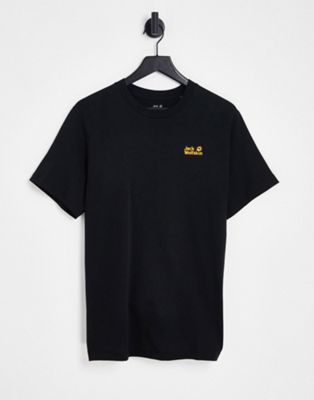 Jack Wolfskin Essential t-shirt in black