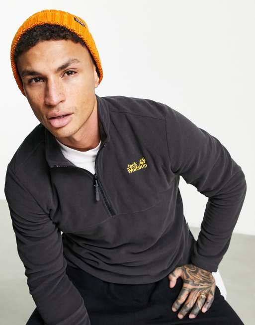 Jack Wolfskin Stormlock Rip beanie in orange 