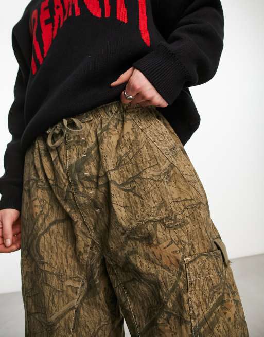 Jaded London realtree camo parachute pants in green