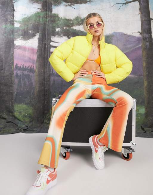 Jaded London – Schlagjeans mit hohem Bund und Wellenmuster
