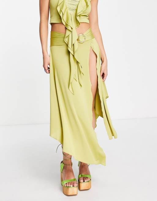 Jaded London - Y2K - Midi rok mer lage taille, riem en asymmetrische zoom in kaki, deel van co-ord set