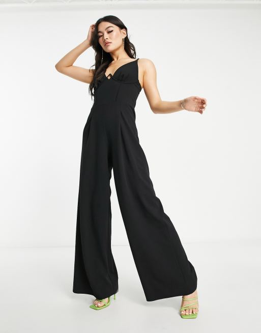 Jaded Rose – Camisole-Jumpsuit in Schwarz mit weitem Bein und Verzierung am Dekolleté