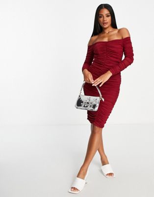 long sleeve off shoulder ruched midi dress in burgundy-Red