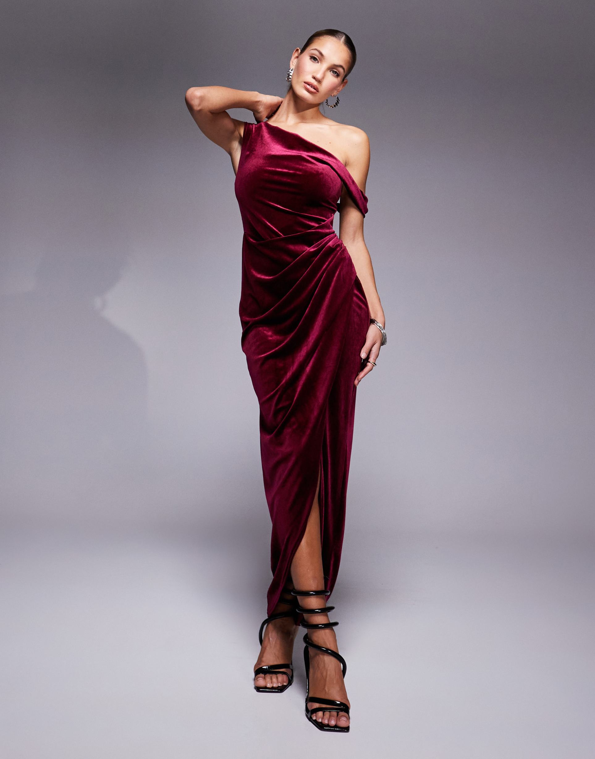 jaded rose one shoulder textured velvet maxi dress in burgundy