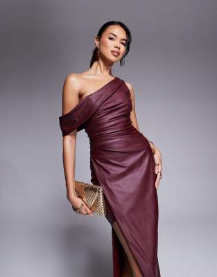 Jaded Rose - Schulterfreies Midaxi-Kleid aus PU-Kunstleder in Ochsenblutrot