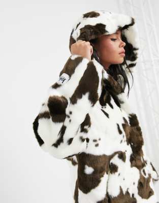 luxe hooded faux fur coat