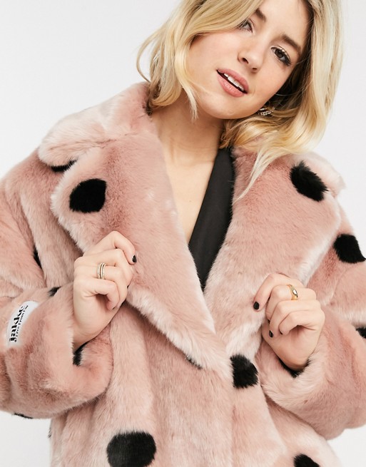 Jakke Rita faux fur polkadots mid coat in pink