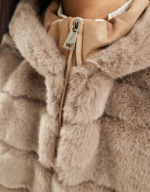 Jayely faux fur long hooded vest in beige