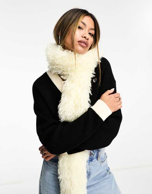 Jayley faux fur shaggy 90s scarf in cream, 2 of 4