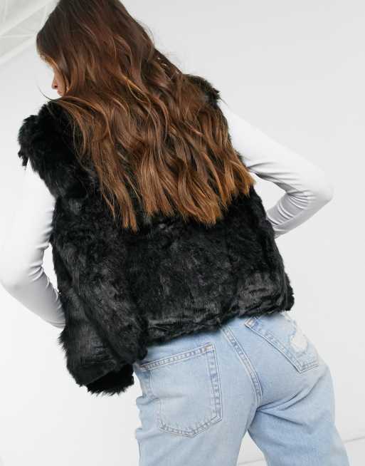 Short black 2025 fur vest