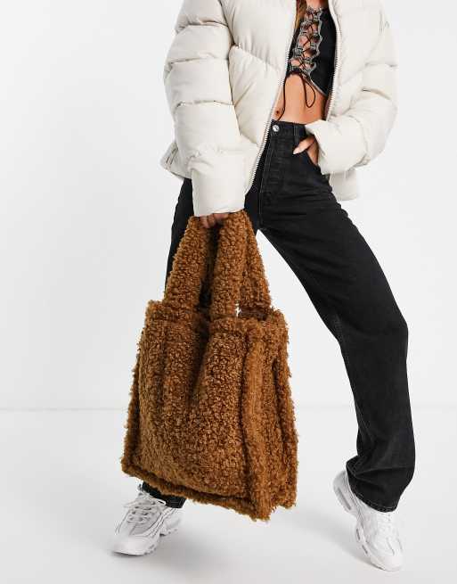 Jayley faux shearling large shopper bag in tan, 4 of 4